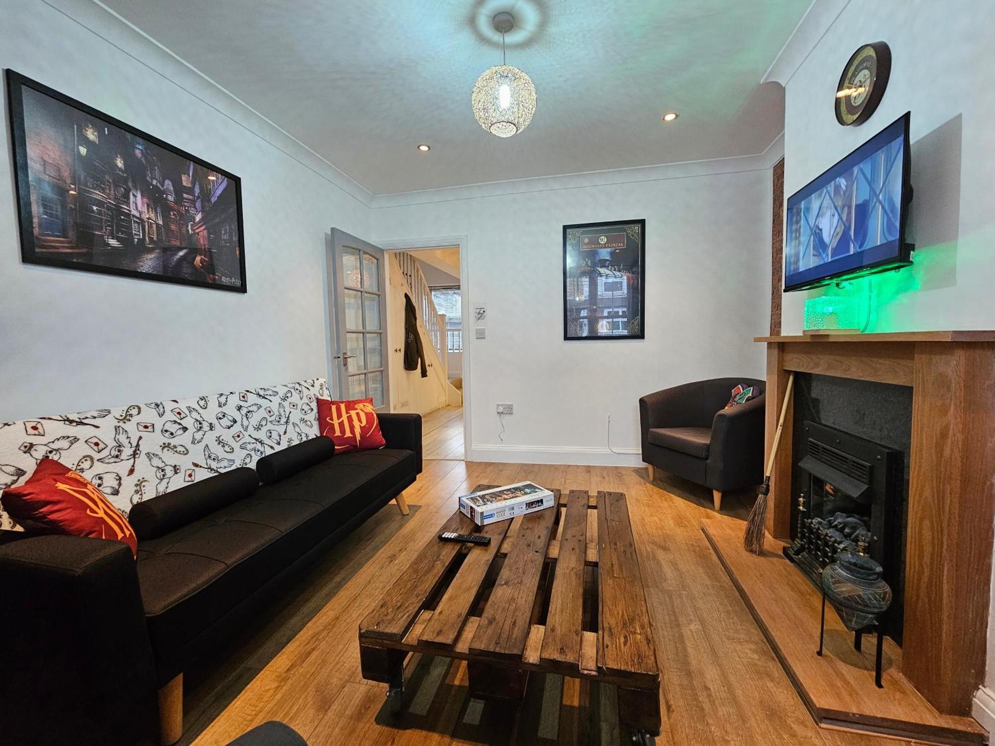 Harry Potter Themed In Watford - Free Off-street Parking Watford (Hertfordshire)